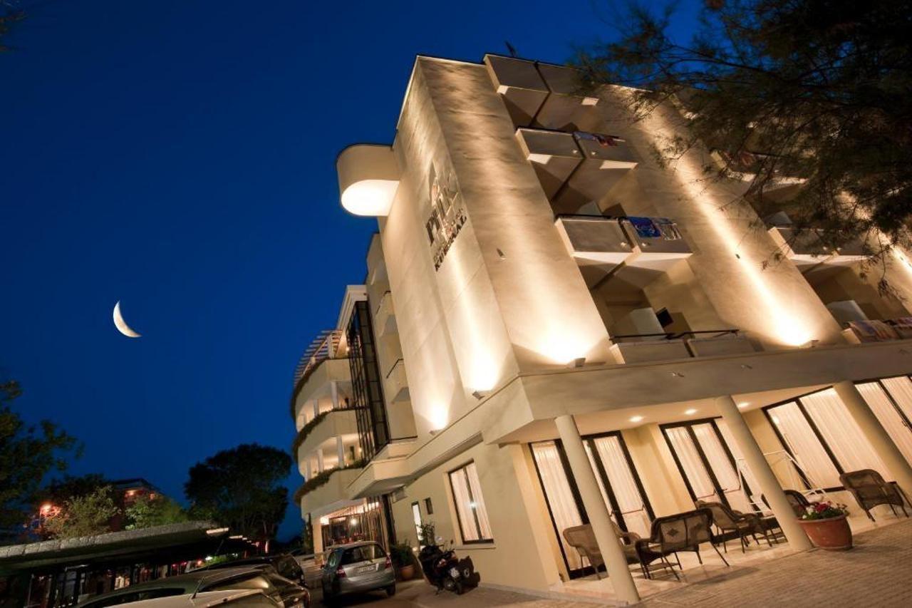 Park Hotel Kursaal Misano Adriatico Kültér fotó