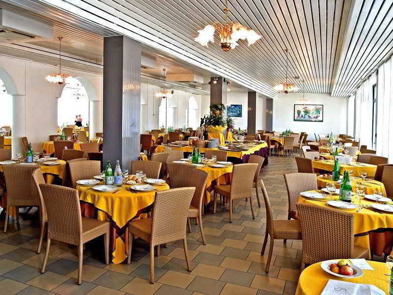 Park Hotel Kursaal Misano Adriatico Kültér fotó
