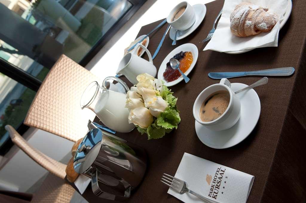 Park Hotel Kursaal Misano Adriatico Étterem fotó